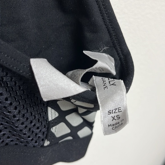 Lorna Jean sports bra size XS - Picture 6 of 6